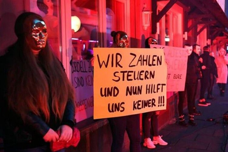 Німецькі проститутки хочуть працювати