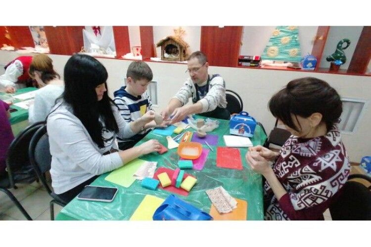 У Луцьку в«Різдвяній майстерні» провели зустріч для дітей-сиріт 