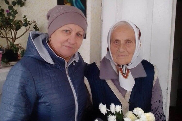На Волині привітали довгожительку