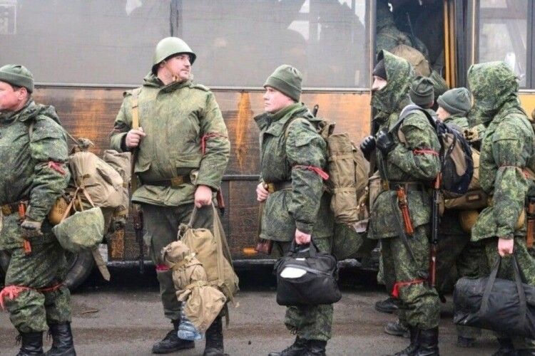В Росії бракує офіцерів для навчання новобранців – більшість загинули в Україні