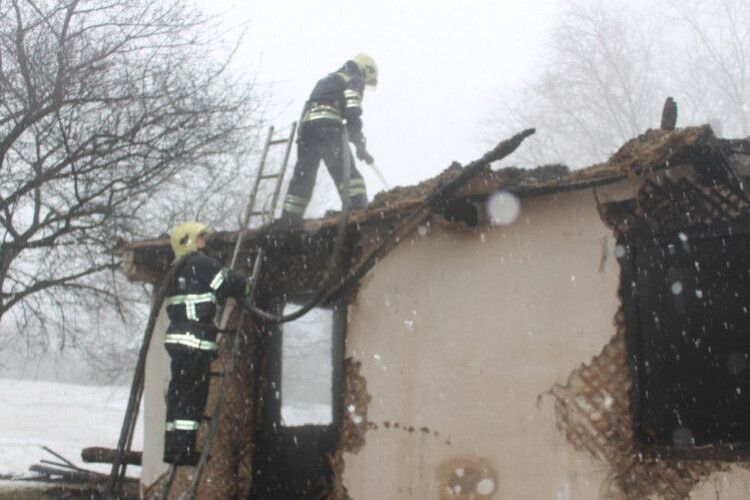 У селі через паління в одній хаті згоріло двоє людей