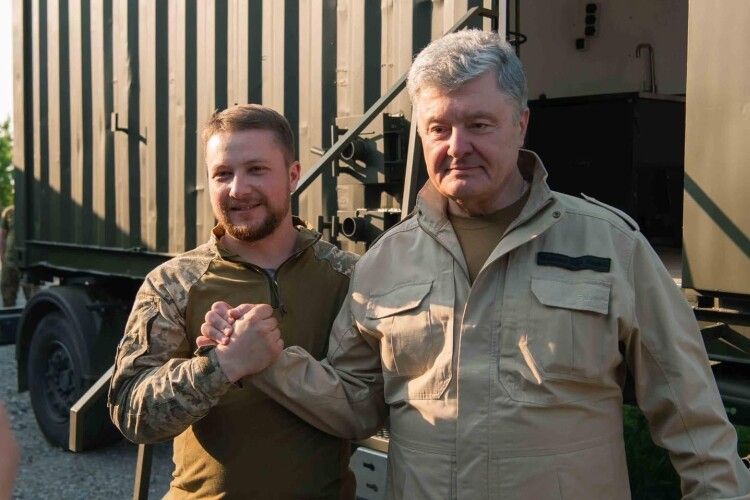 «Перемога кується в тилу»: десантники, яким Порошенко привіз техніку, розповіли, як готуються до наступу
