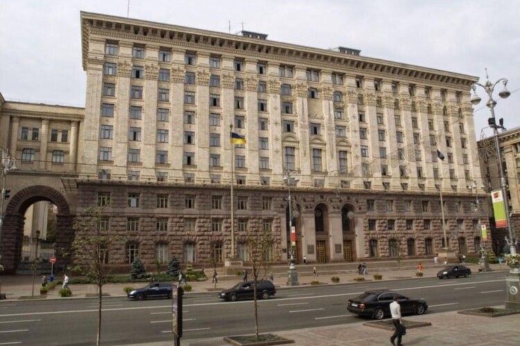 «Слуга народу» пропонує повернути у столиці районні ради та розділити посади міськогого голови Києва та голови КМДА