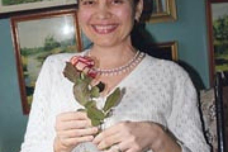 ТА, ЩО ПРИКЛИКАЄ СВІТЛО