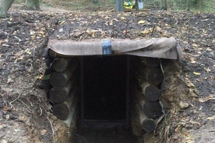 На Івано-Франківщині відновили криївку, в якій загинули повстанці (фото)