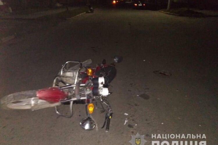 У Рокитному неповнолітній на «євроблясі» збив мотоцикліста (фото)