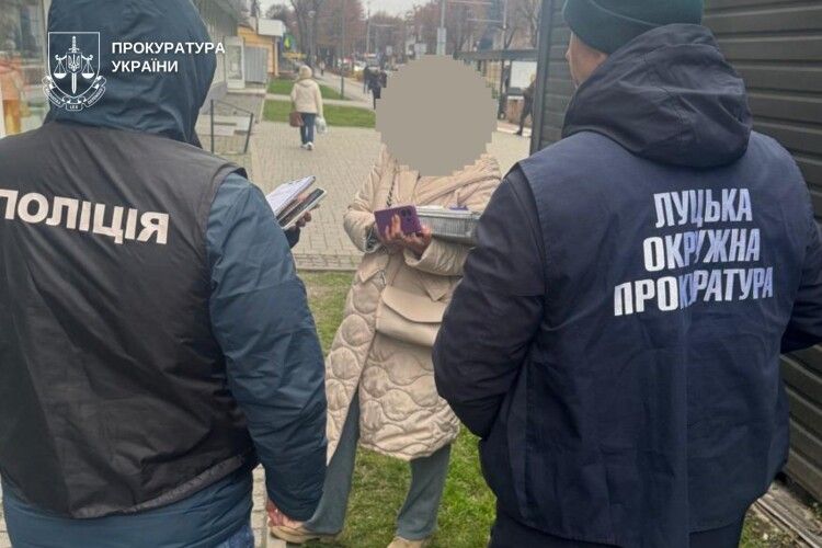 Викладачку Луцького вишу затримали «на гарячому» під час отримання хабаря