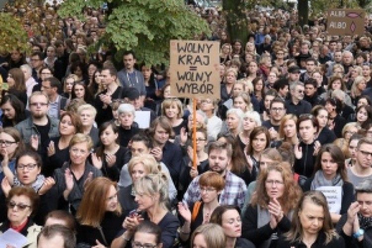 У Варшаві протестували проти заборони абортів