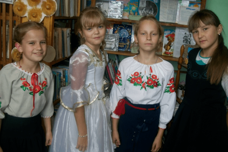 На Старовижівщині першокласники зустрілися з Королевою Книги (фото)