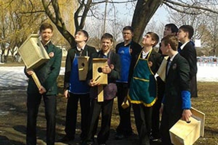 ФОТОФАКТ: пташок годуйте цілий рік