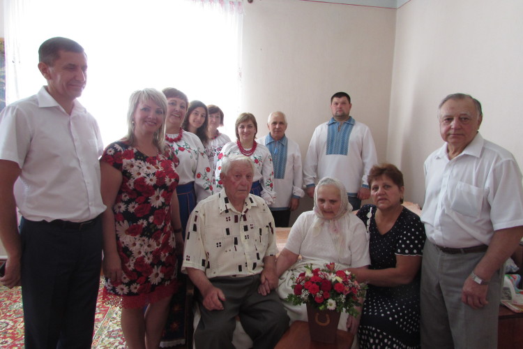 Подружжя Оліщуків з Городища відзначає залізне весілля