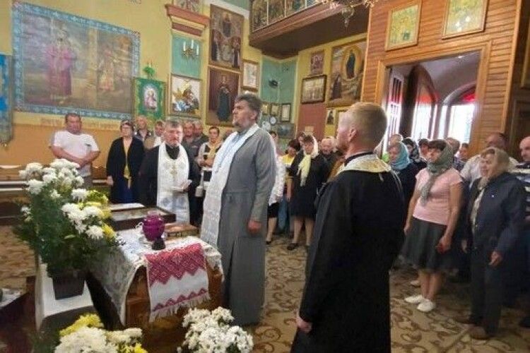 На Волині ще одна парафія вирішила покинути московську церкву: священник не підтримав (Фото) 