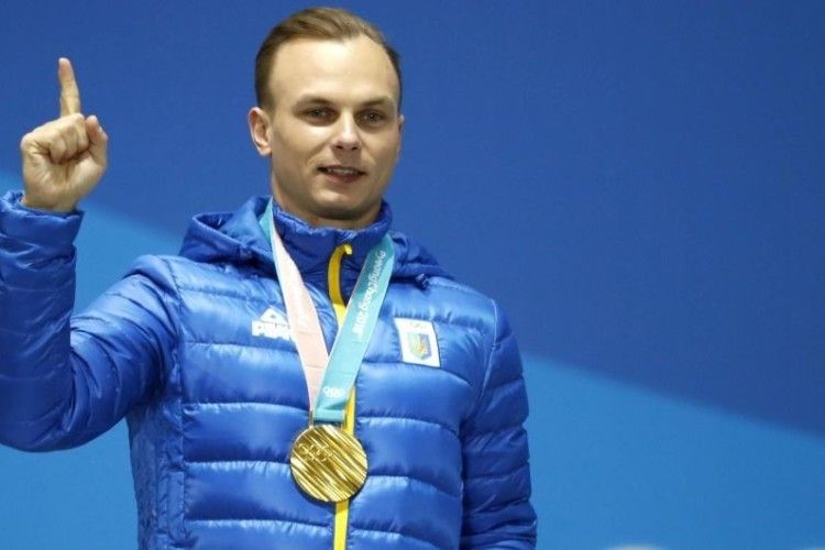 Олімпійський чемпіон Абраменко спробував свої сили у боксі 