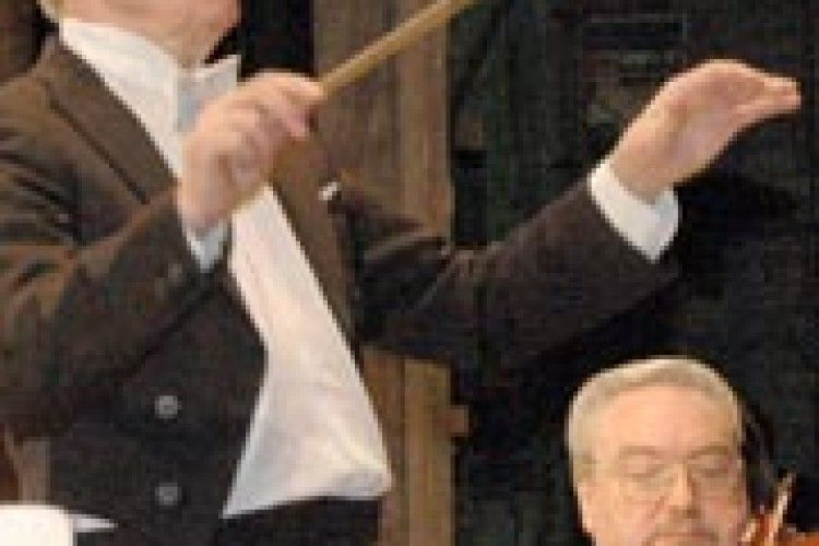 МУЗИКА ПРОДОВЖУЄ МОЛОДІСТЬ