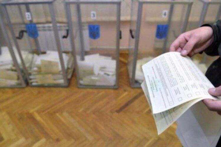 Станом на 16.00 проголосував лише кожен четвертий українець