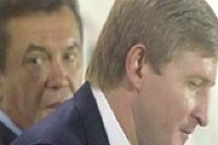 АХМЕТОВ ВТРАЧАЄ ВПЛИВ У ПАРТІЇ РЕГІОНІВ?