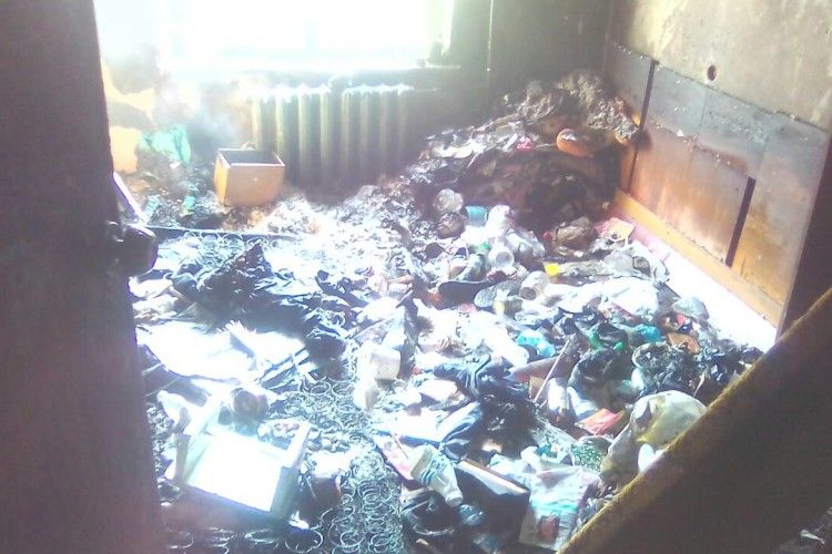 У Вараші в 9-поверхівці горіла квартира (фото)