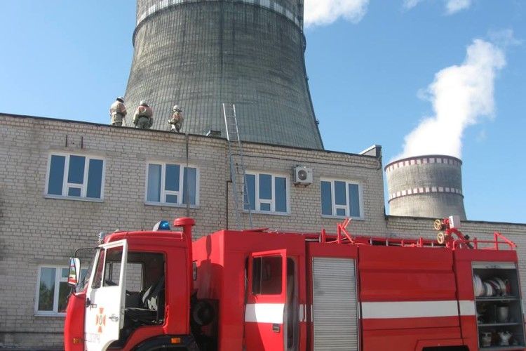 У Рівненську АЕС влучила блискавка – ледве загасили пожежу