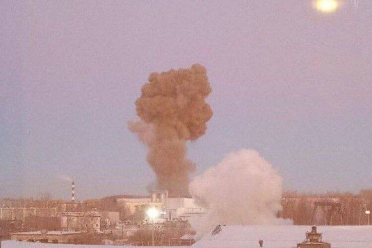 У російському Челябінську стався потужний вибух (Відео)