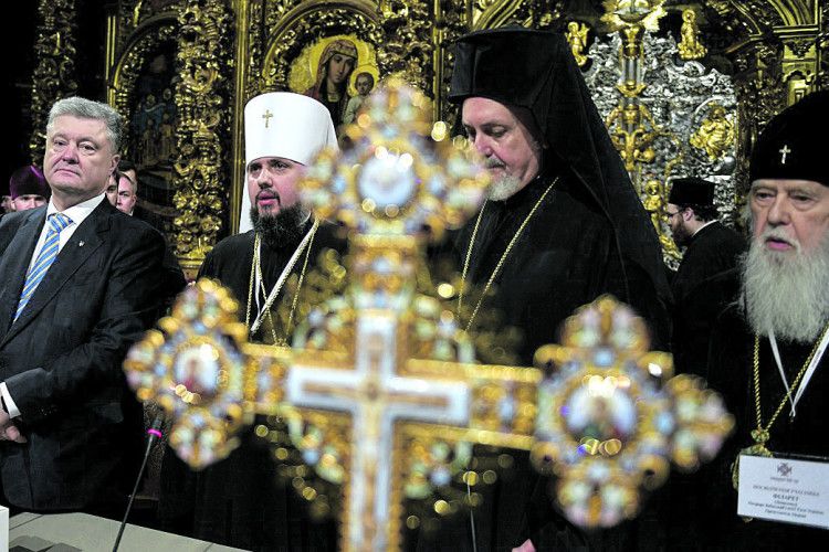 Отець Іван Сидор тепер мав радісний привід бити у дзвони: створено Автокефальну православну церкву України!