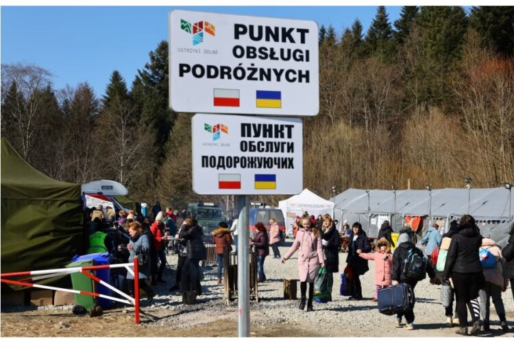 У Польщі змінили допомогу для біженців з України