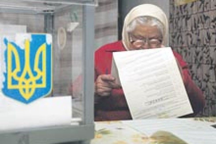 «СВОБОДА» ХОЧЕ НАВ’ЯЗАТИ МІСЦЕВИМ ГРОМАДАМ НОВІ ПРАВИЛА ОБРАННЯ МЕРІВ*