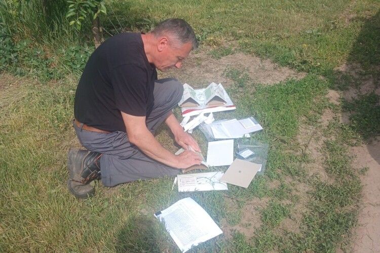 На Волині встановили майже 200 феромонних пасток від шкідників 