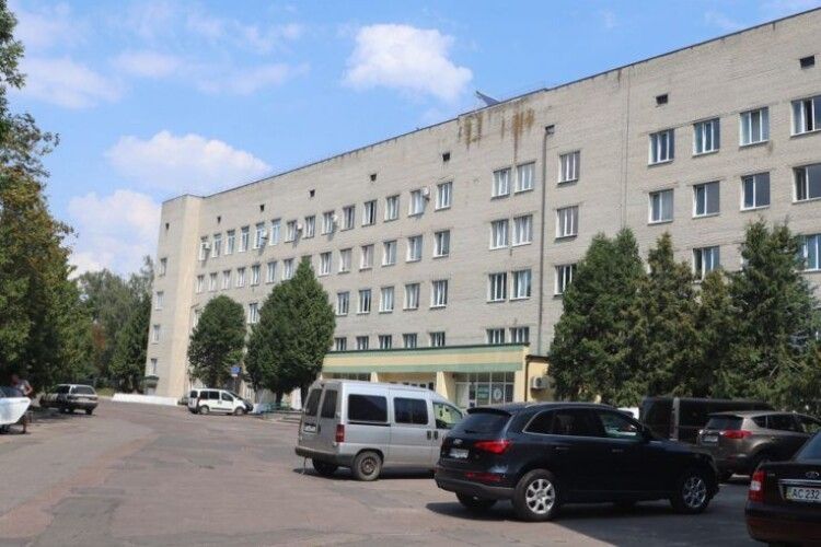 У Володимир-Волинському ТМО лікар та п`ятеро медпрацівників інфікувалися коронавірусом