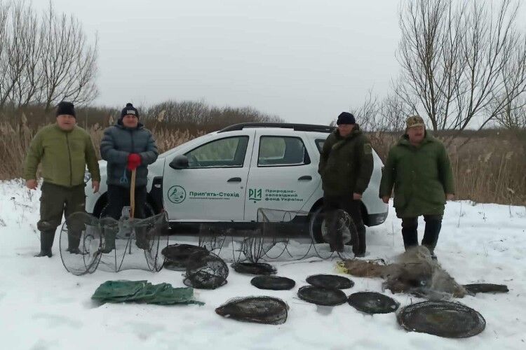 У нацпарку на Волині вилучили 18 заборонених знарядь лову