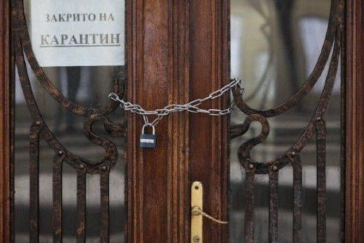 Луцькі депутати проти продовження жорсткого карантину після 24 січня