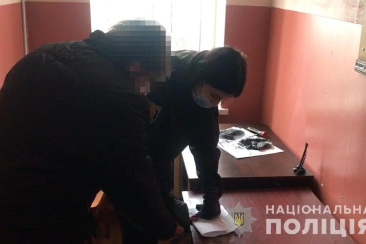 Хлопець зарізав батька після різдвяної образи (Фото)
