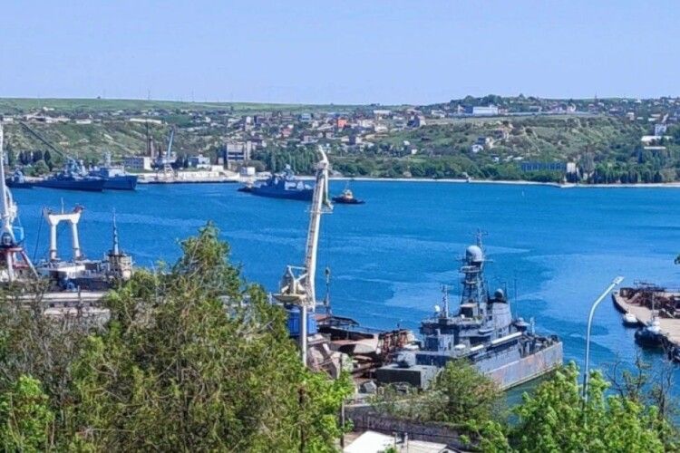 Окупанти в Криму поставили на ремонт одразу два десантні кораблі – «Радіо Свобода»