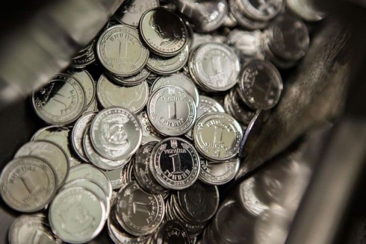 Відсьогодні наші гаманці стануть важчати: одно- та двогривневі купюри починають «витісняти» відповідні монети