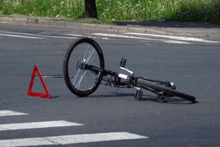 На Львівщині лучанин на смерть збив велосипедиста