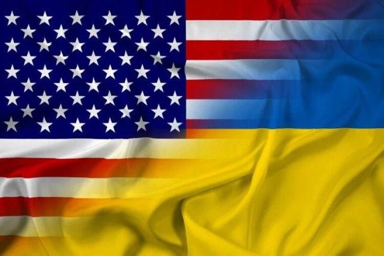 Чому Україна не може собі дозволити втратити Америку
