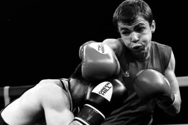 3-річна донька не дочекалася тата-боксера: на війні загинув чемпіон Європи