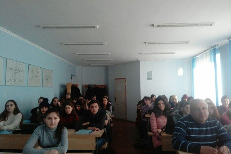 Учнів відділення художніх ремесел ознайомили з вимогами законодавства з охорони праці