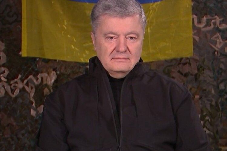 Порошенко: у своїй паралельній реальності путін прагне перемоги над НАТО, тому виправдовує звірства російської армії 