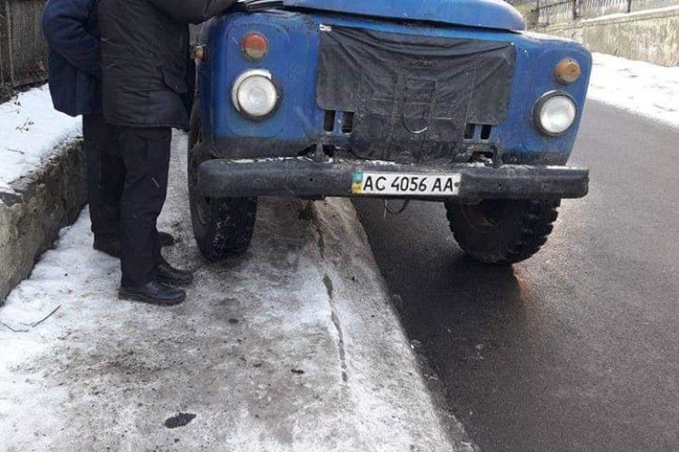 У Луцьку муніципали карають водіїв, які неправильно паркуються 