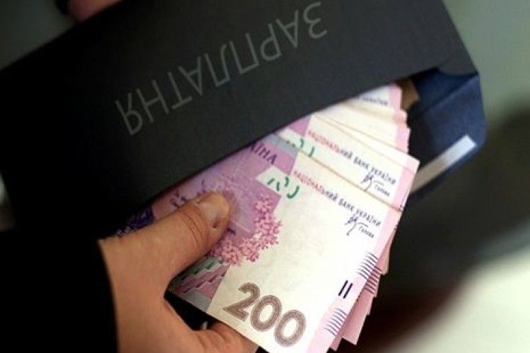 Підрахували, скільки українців працюють неофіційно