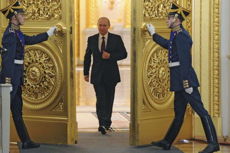 Кривавий Путін — ​вічний президент–рекордсмен