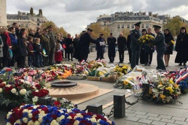 У Парижі вшанували пам'ять жертв Голодомору в Україні