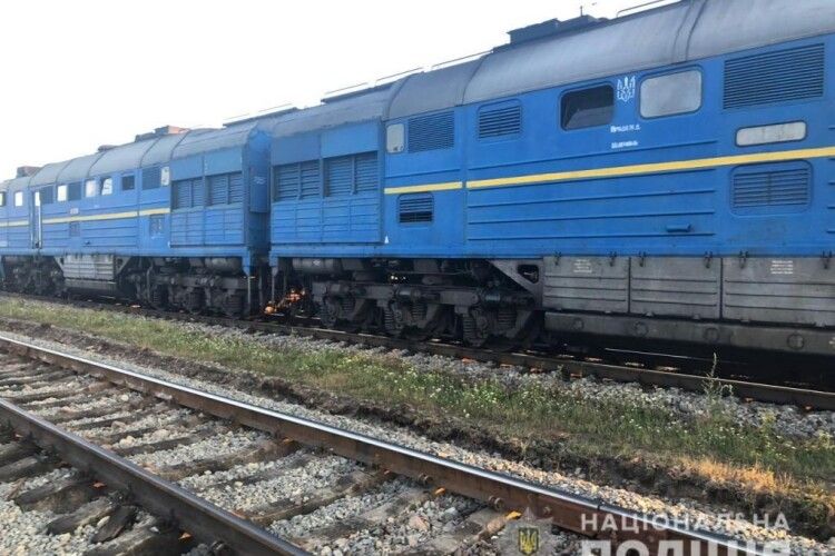 Волинські рятувальники відновлювали рух колією на вокзалі 