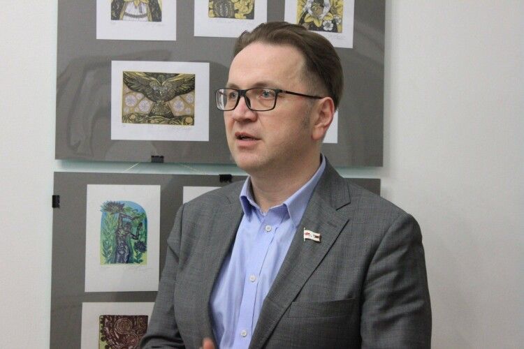 У Луцьку білоруський письменник презентував книгу поліською говіркою