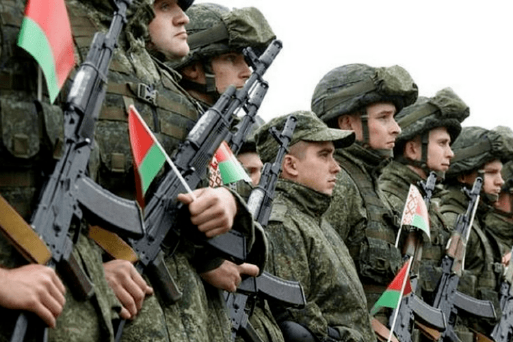 На полігоні біля Бреста білоруси вчились відбиватись від українців