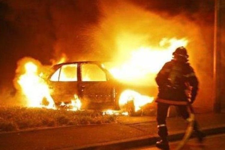 У згорілому авто в Нововолинську знайшли тіло чоловіка