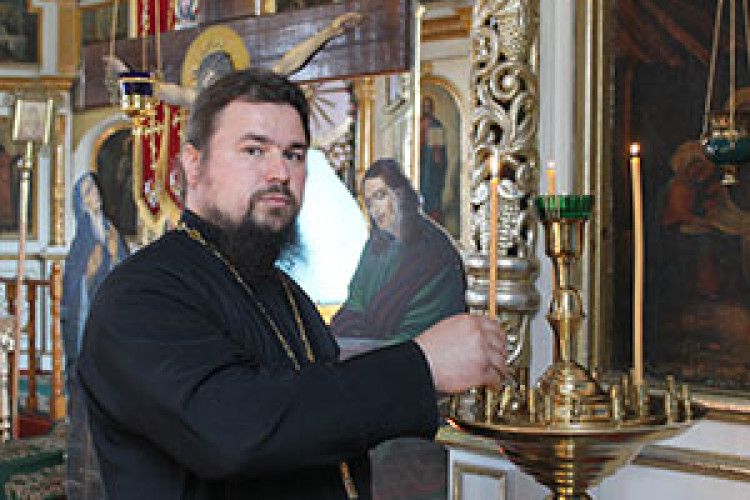 ХОТІВ ПОЇХАТИ НА ЗАРОБІТКИ, АЛЕ ПОКЛИКАВ БОГ СЛУЖИТИ