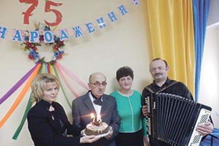 «Я ГОТОВА БУЛА СТАТИ ПЕРЕД НЕЮ НАВКОЛІШКИ, ЩОБ ТІЛЬКИ ДОНЬКА ПРИЇХАЛА ДО ХВОРОГО БАТЬКА»
