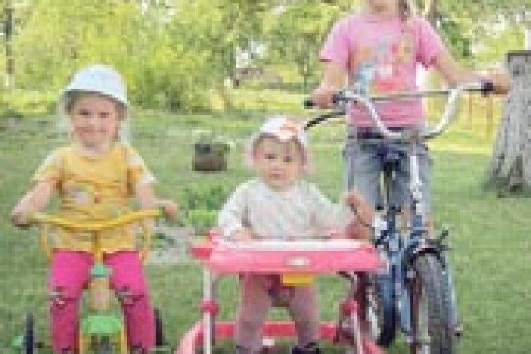 ФОТО НА КОНКУРС: де ви, майбутні кавалери