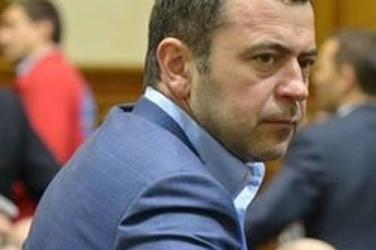 СЕРГІЙ МАРТИНЯК: «НОВИЙ КАБМІН МОЖНА НАЗВАТИ УРЯДОМ ВОЛОНТЕРІВ»*
